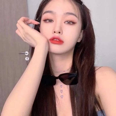 被女帝师傅嫌弃的我，长生不死